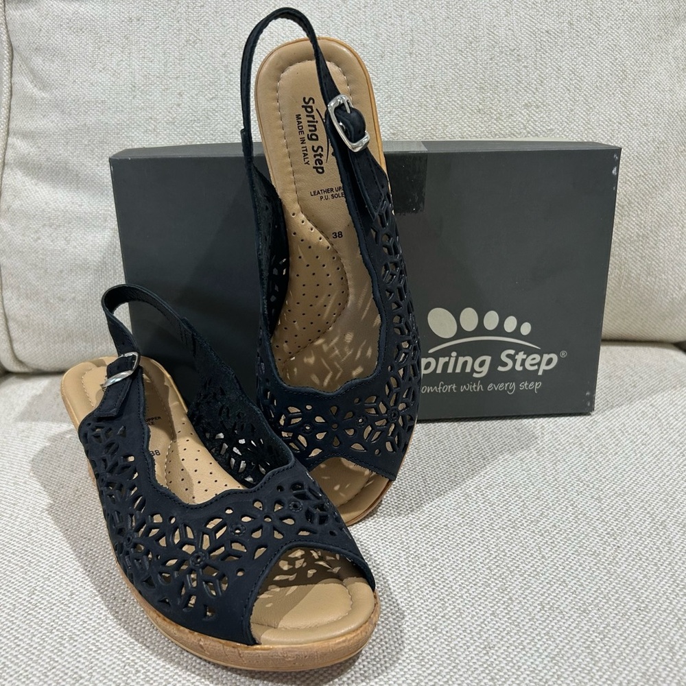Spring Step Black Footsie Italian Leather Laser Cut Wedge Sandal Size EU 38 NIB